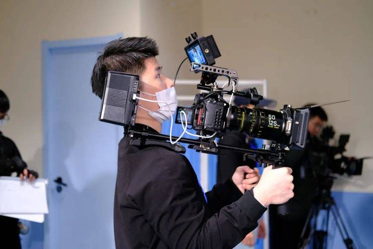 广播电视编导专业对买笔记本电脑有什么要求