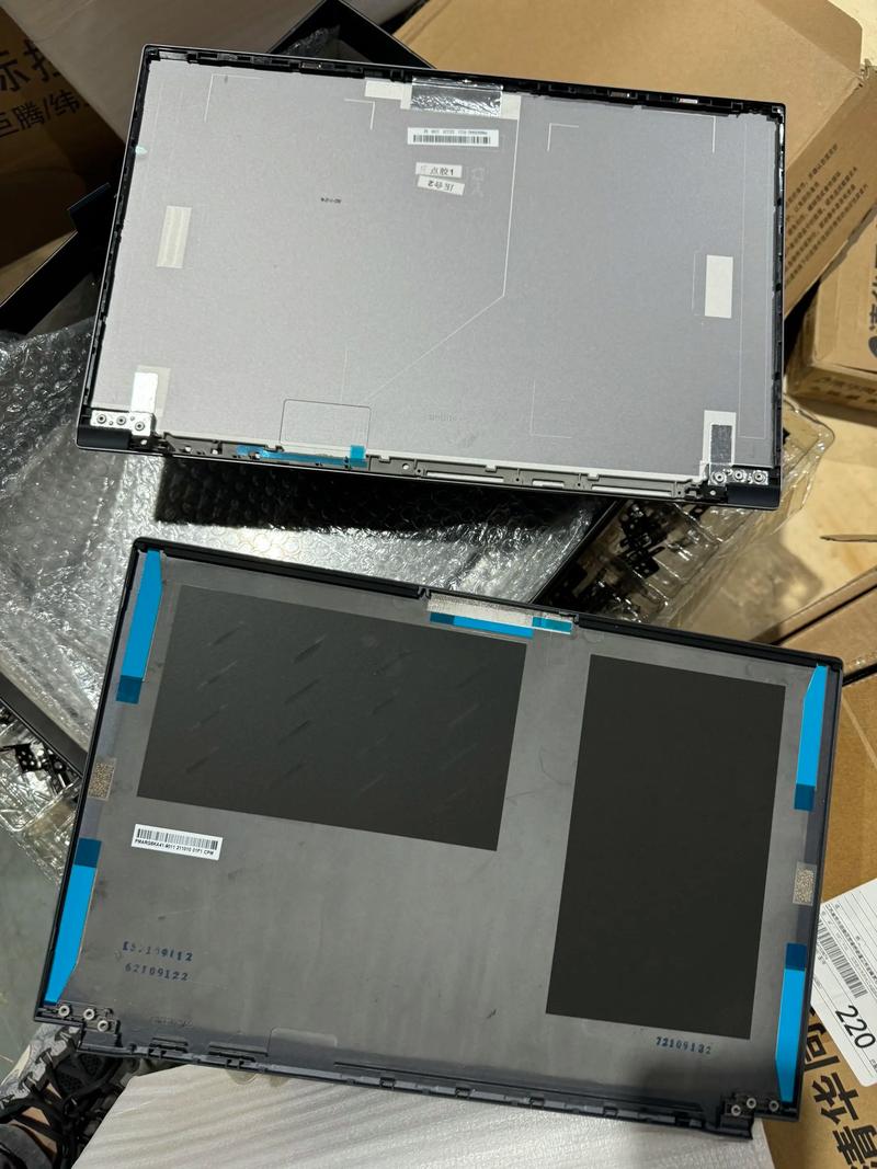 买笔记本是电脑是金属外壳的好,还是塑料外壳的好?