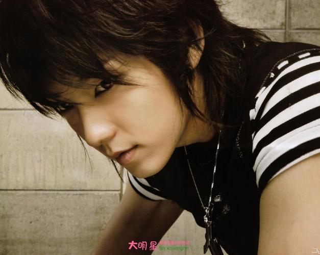 SJ、李俊基的资料,以及他们的歌曲