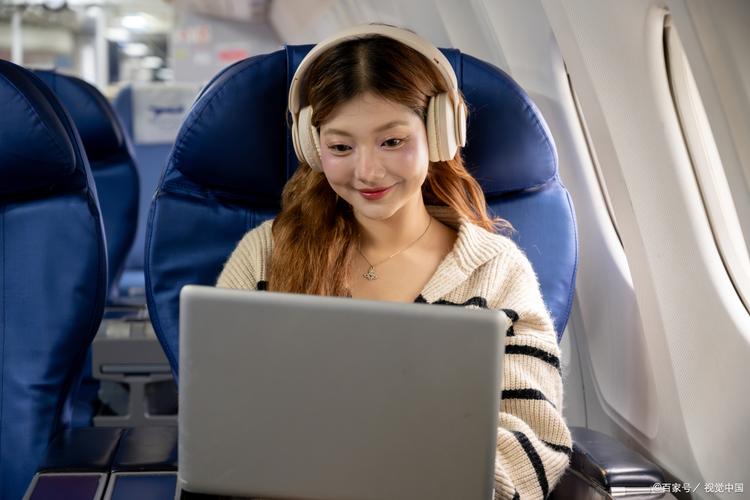 飞机上可以玩电脑吗