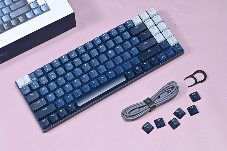 苦逼电商人私藏的好物爆料:手感超舒适的绿联ku102矮轴机械键盘