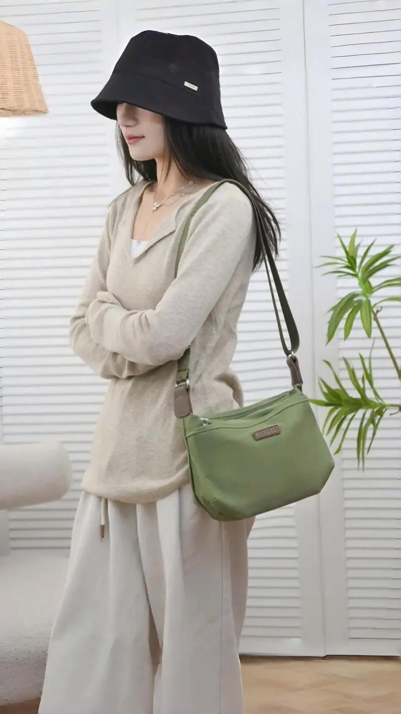 斜挎包包实用吗