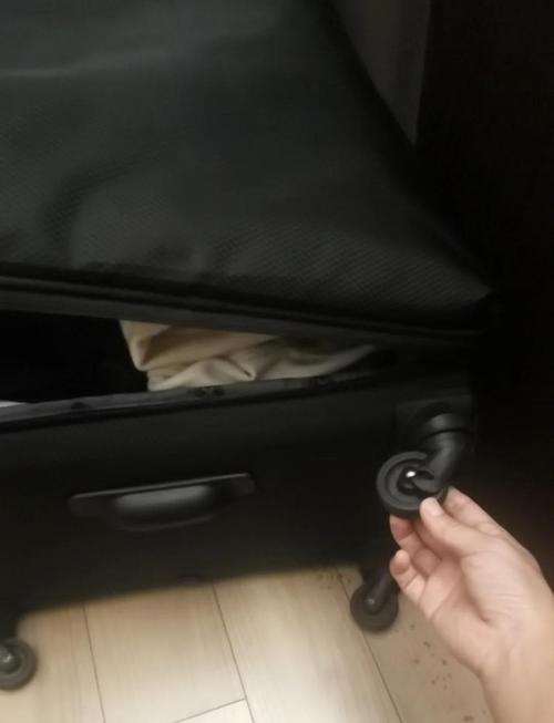 笔记本放行李箱里会不会颠坏