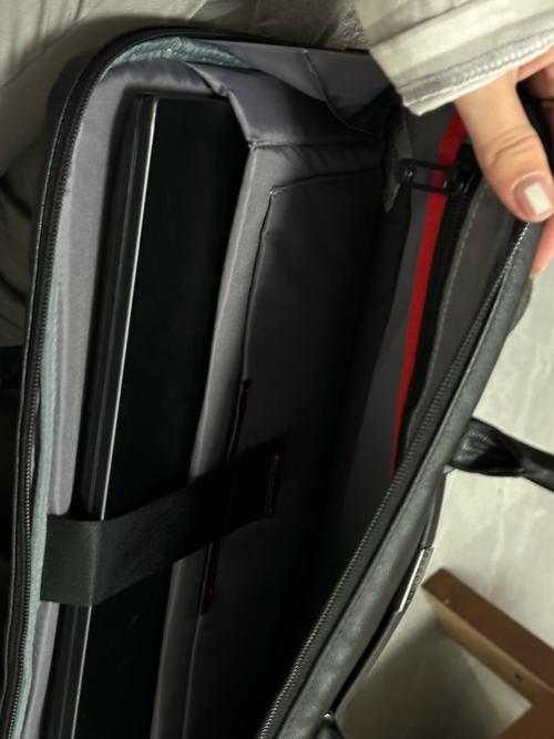 方便携带的笔记本电脑