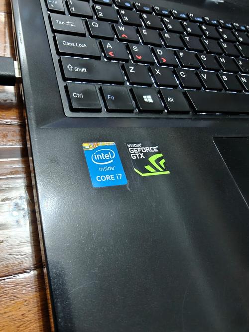 笔记本电脑显卡周围贴的是什么