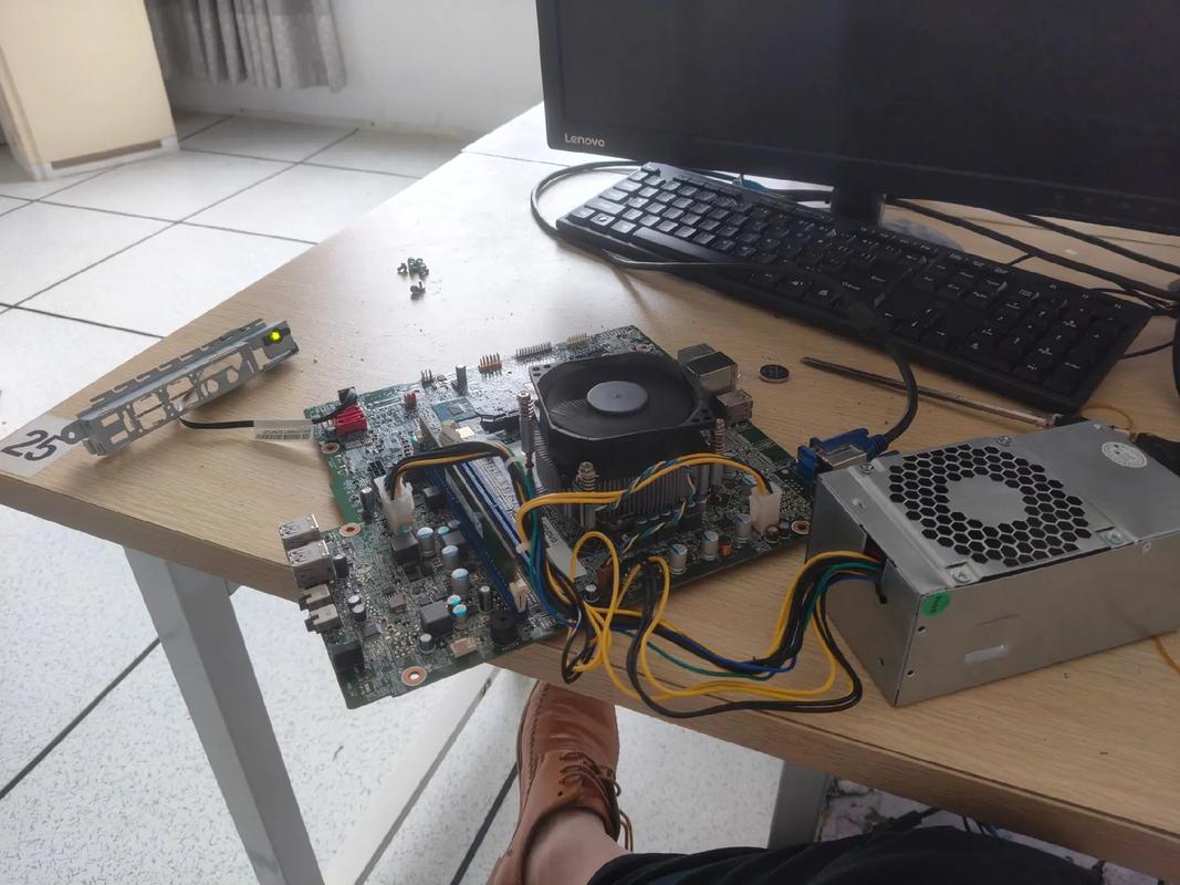 求推荐一款适合留学生用的笔记本电脑