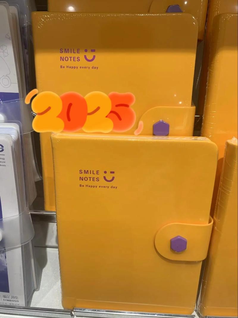 笔记本一个笑脸是什么品牌