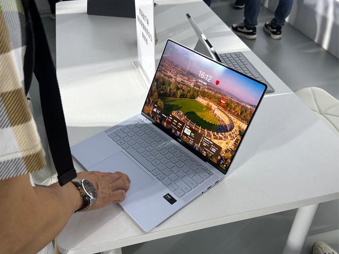 磁吸充电的笔记本电脑与普通充电的区别