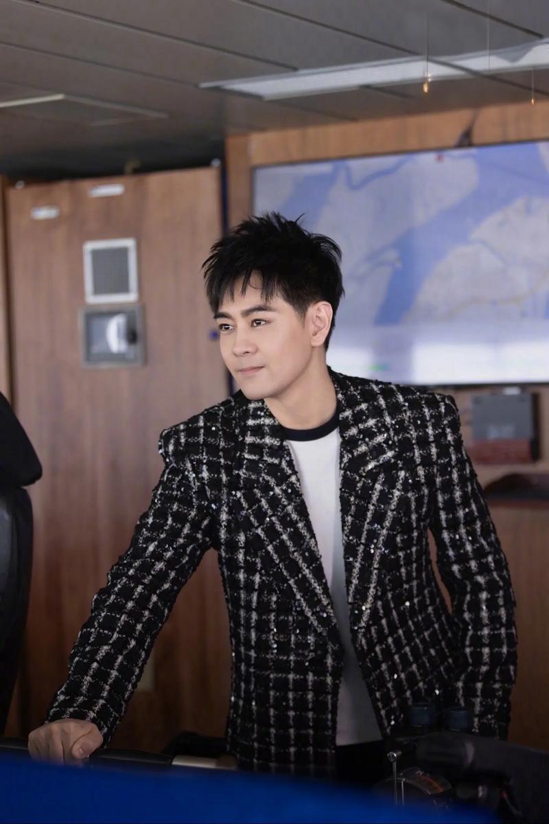 泰星son刘亦菲泰星son