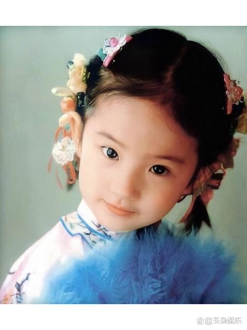 刘亦菲童年家庭背景