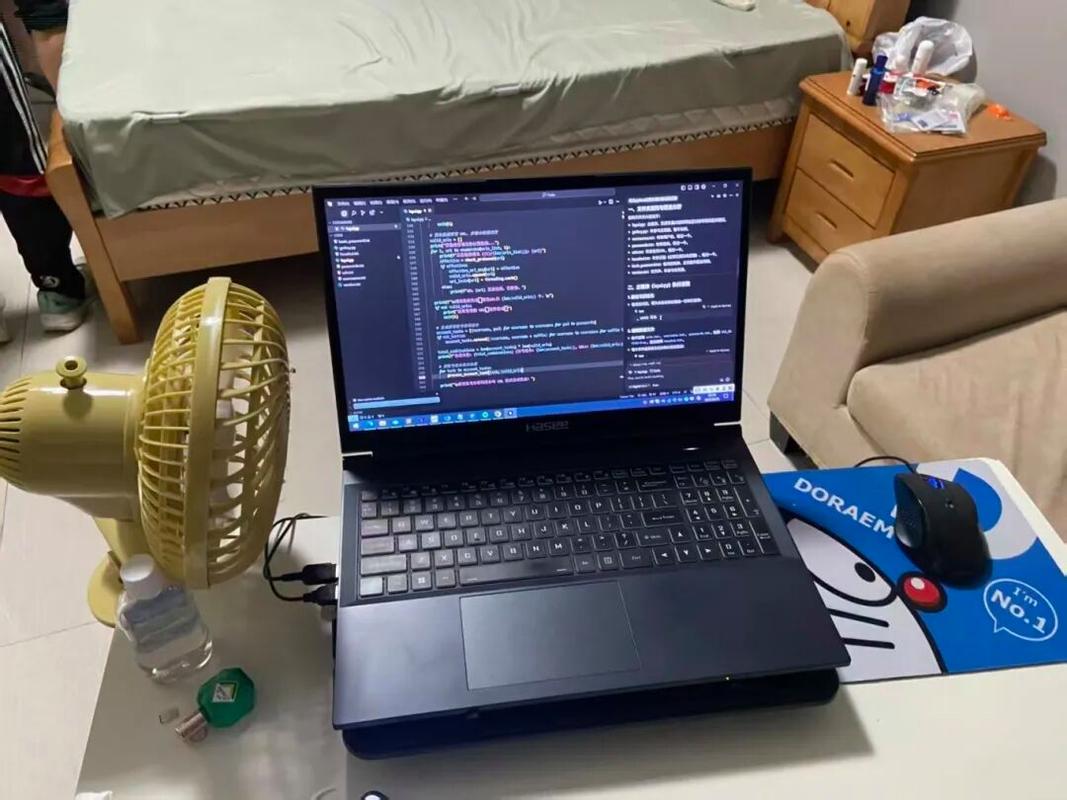 推荐几个黑客专业的笔记本电脑