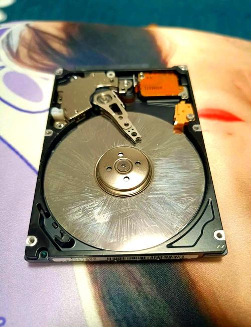 笔记本硬盘容易拆卸