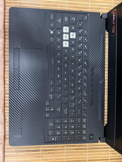 电脑哪里贴膜笔记本电脑如何贴膜