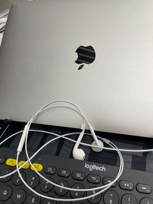 电脑听歌用什么耳机好电脑耳机用哪个品牌好