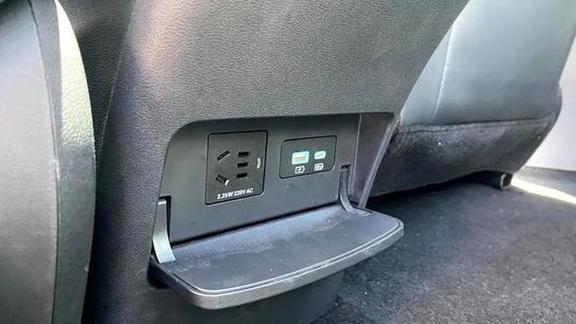 笔记本电脑可以在汽车上充电吗