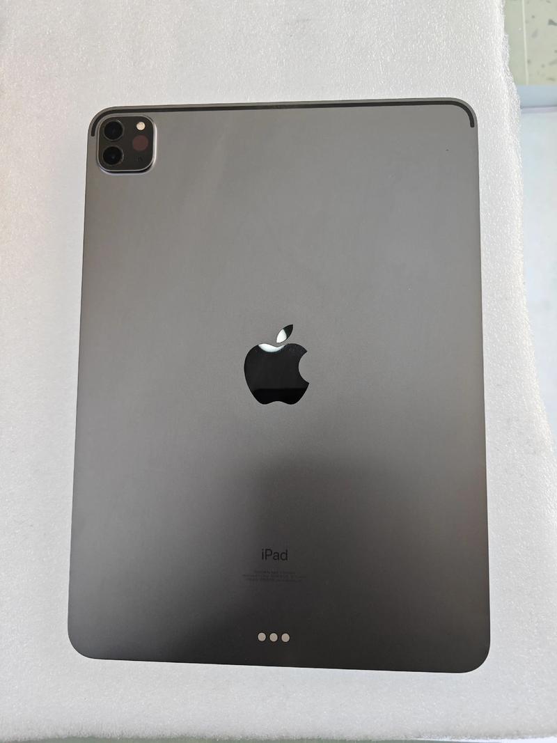 笔记本电脑可以当做电脑显示器用吗?