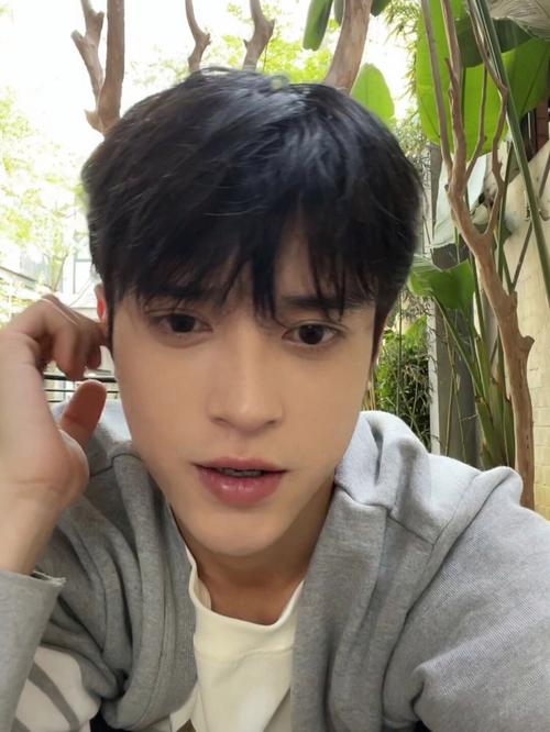 谢潇羽几几年的