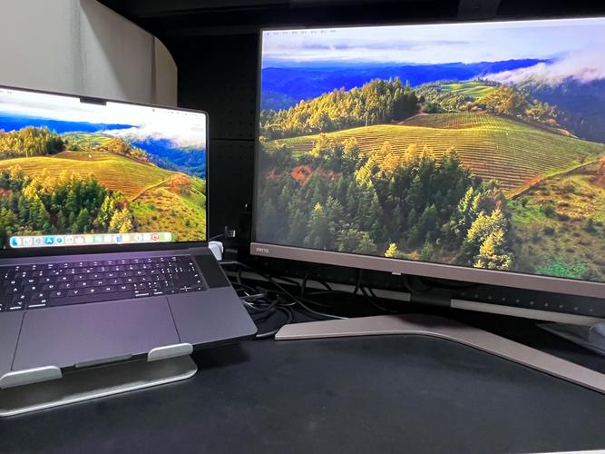 看电影买电脑哪个好笔记本电脑用什么看电影的软件好