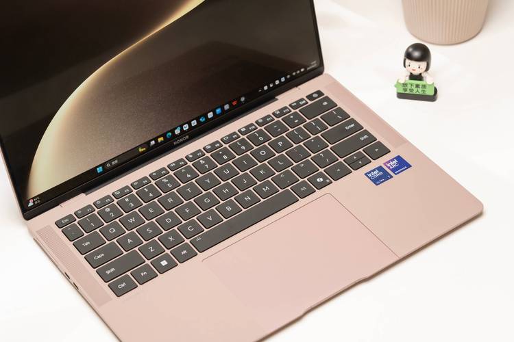 1kg机身轻便的笔记本电脑推荐