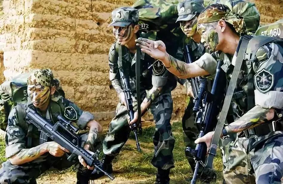 求94年国内特种兵装备
