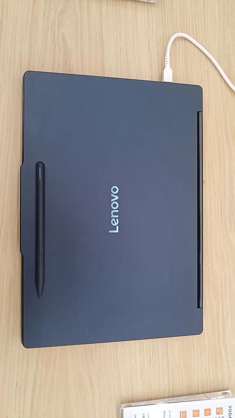 联想yogabook值得买么