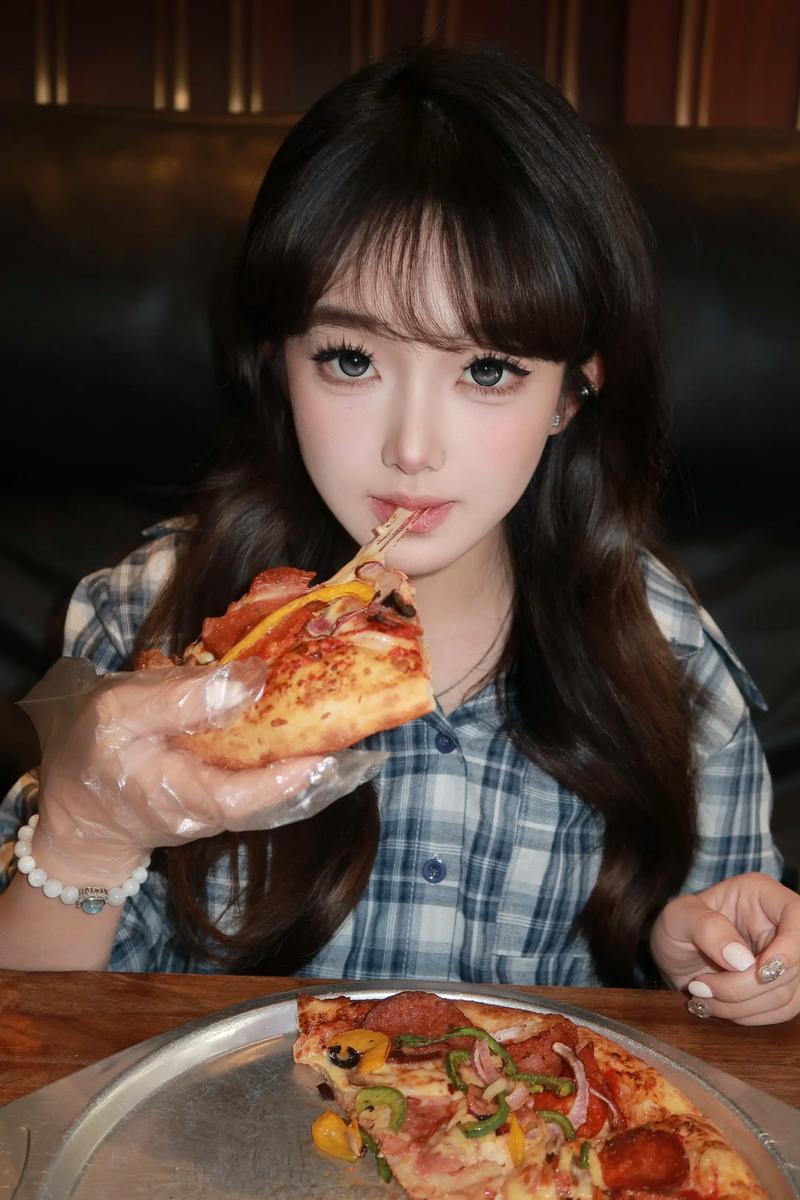 最能吃的美食博主是谁啊