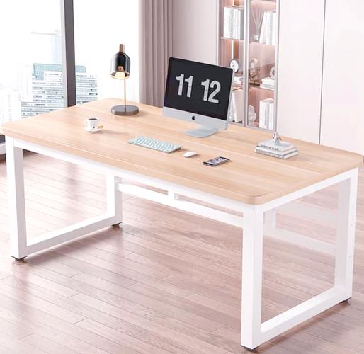 选购指南:如何挑选适合的小电脑桌来提升您的工作效率