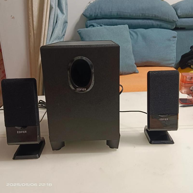 十多年前的NAD314功放(额定35W)、KEF音箱(10『1』25W)、笔记本组建...