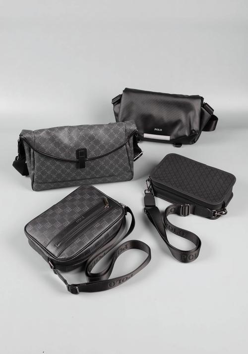 好看的适合男士用的斜挎包求推荐?