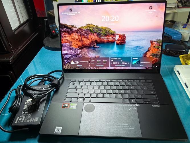 女生用的12寸的轻薄笔记本电脑有什么不错的?