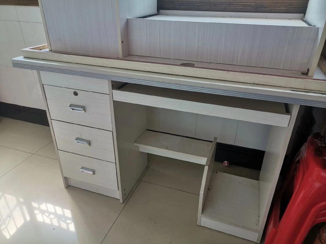 不想去实体店买电脑桌想在网上买电脑桌有没有推荐的在哪买好点预算300...