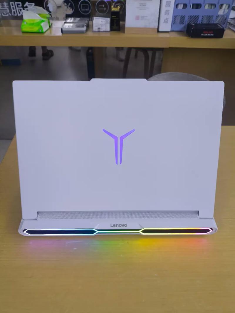 联想y9000白色跟黑色有什么区别