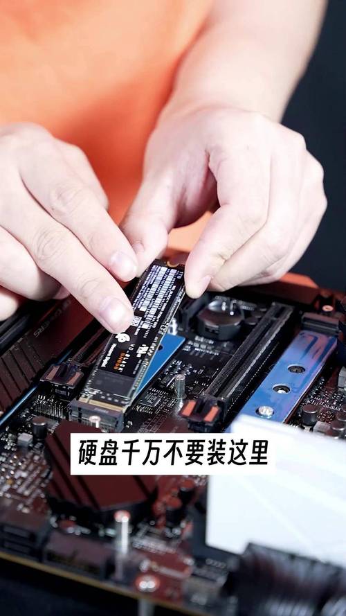 苹果m4笔记本需要购买什么配件