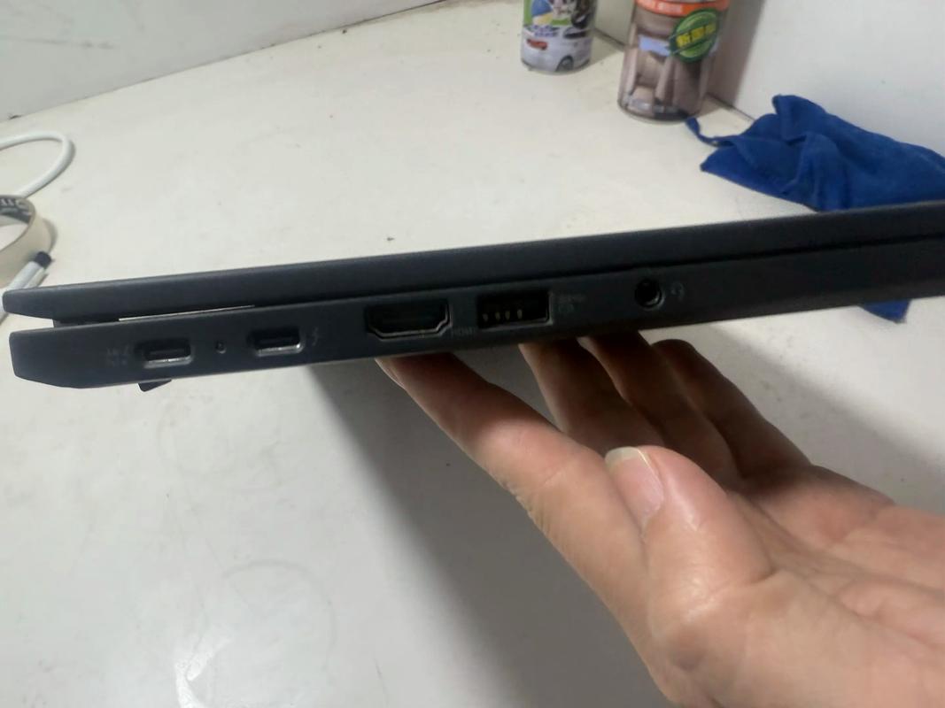 thinkpadx13sim卡是打卡还是小卡
