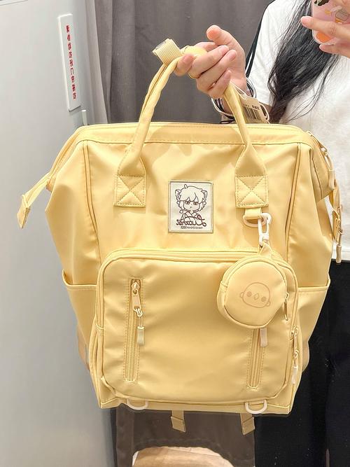 胖男士适合背什么包