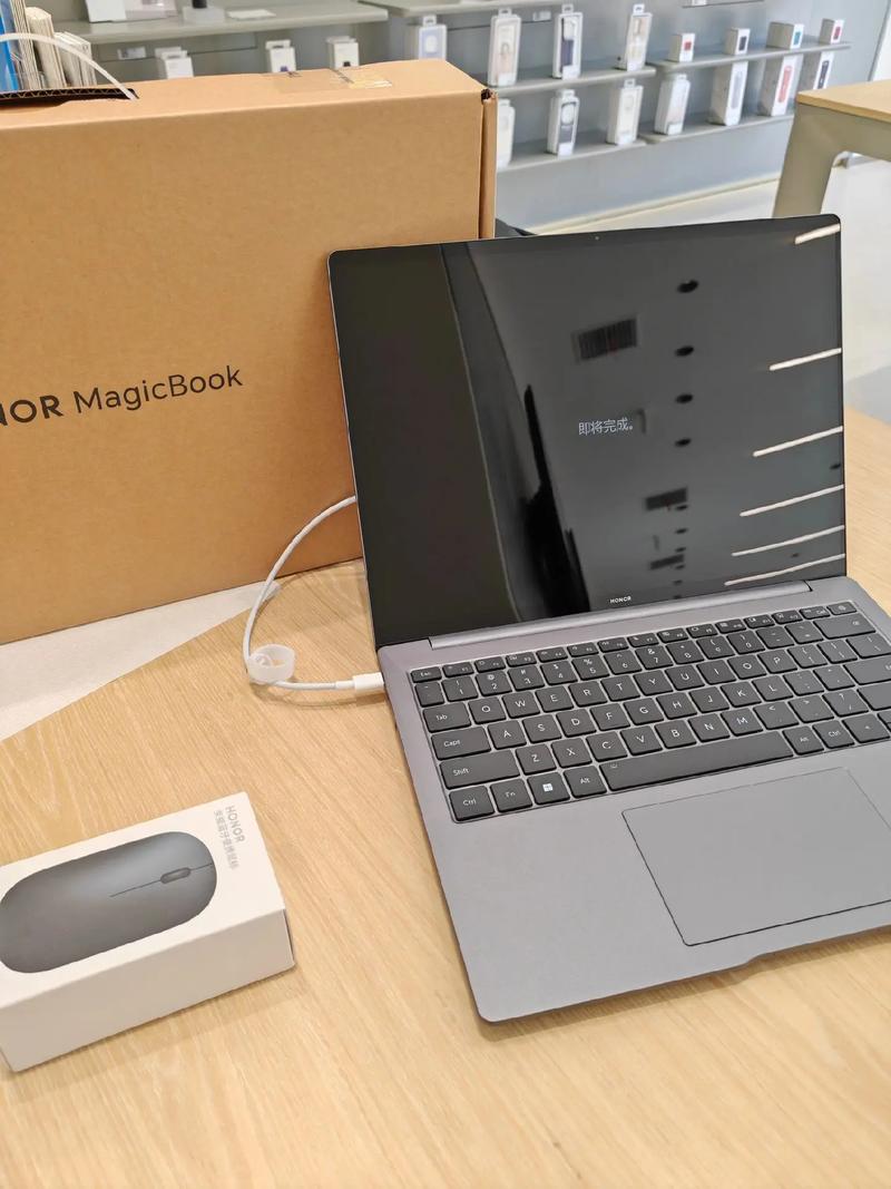 荣耀magicbook16pro是雾面屏吗