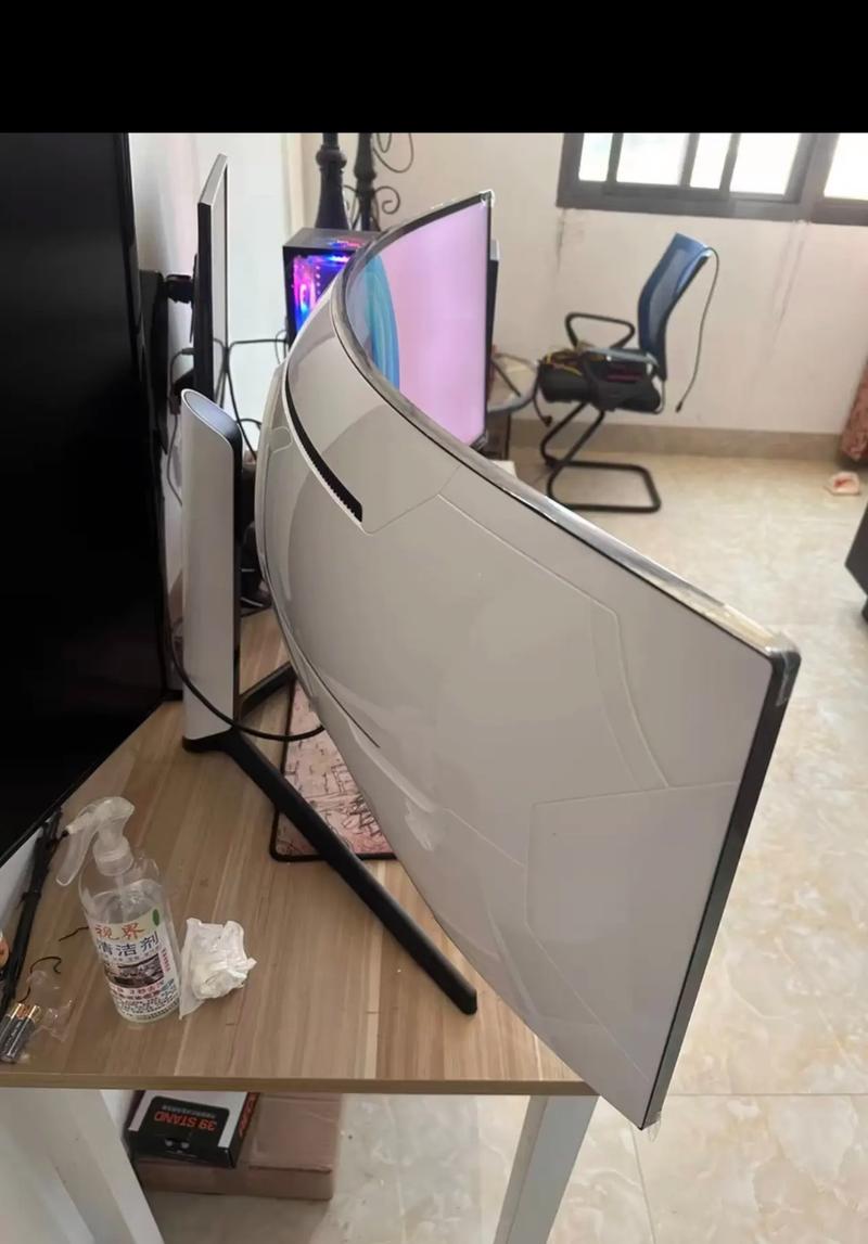 为什么电脑发出卡碟一样的声音?